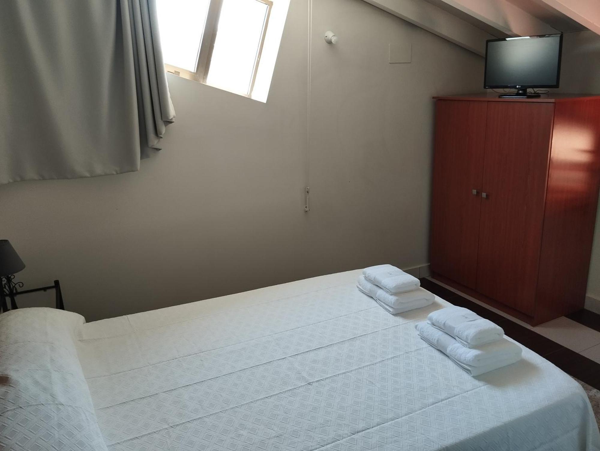 Hostal Bordillas Pomaluengo Exteriér fotografie