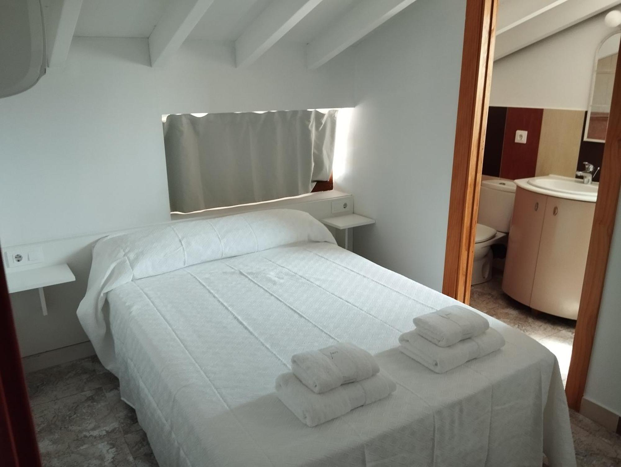 Hostal Bordillas Pomaluengo Exteriér fotografie